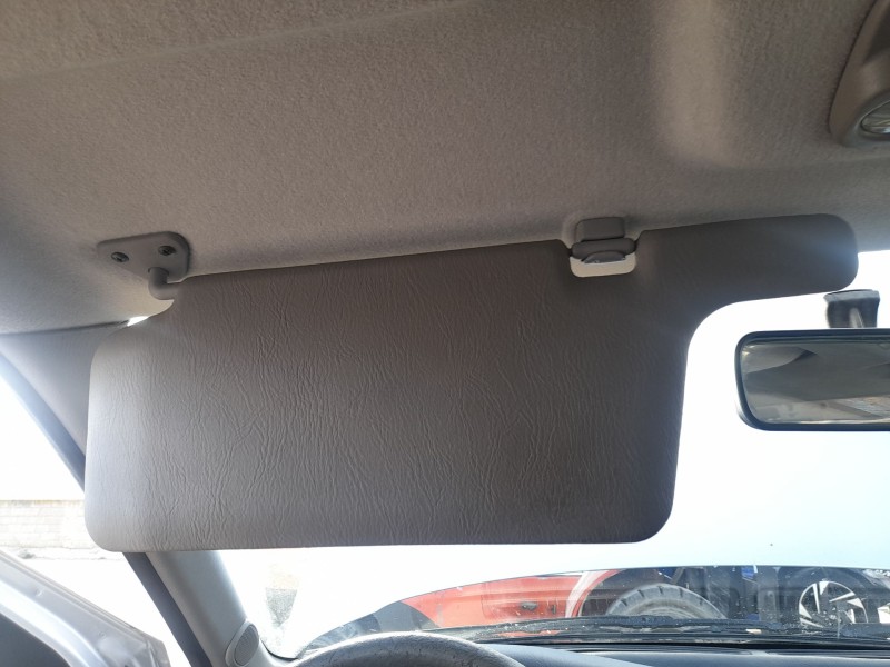 Recambio de parasol izquierdo para nissan primera hatchback (p11) 1.6 16v referencia OEM IAM   