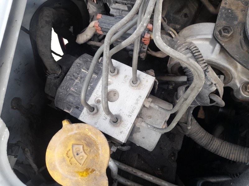 Recambio de abs para nissan primera hatchback (p11) 1.6 16v referencia OEM IAM   