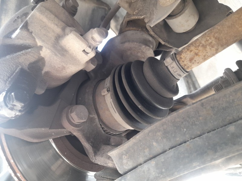 Recambio de mangueta delantera izquierda para nissan primera hatchback (p11) 1.6 16v referencia OEM IAM   