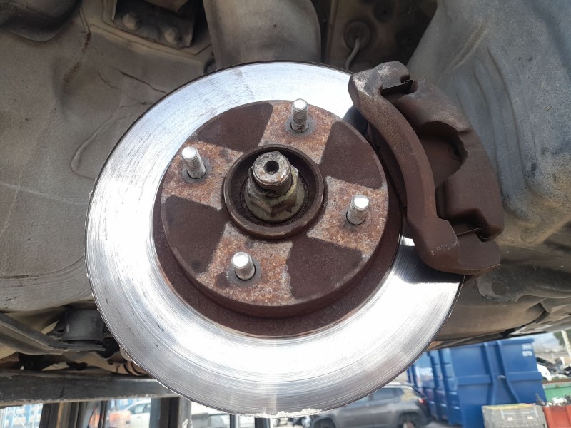 Recambio de mangueta delantera izquierda para nissan primera hatchback (p11) 1.6 16v referencia OEM IAM   