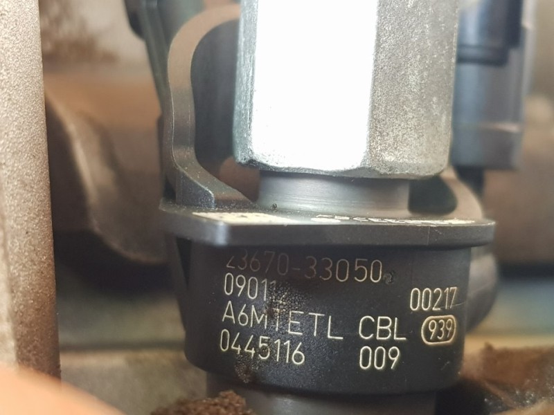 Recambio de motor completo para toyota yaris active referencia OEM IAM 1ND 104179 INY. BOSCH