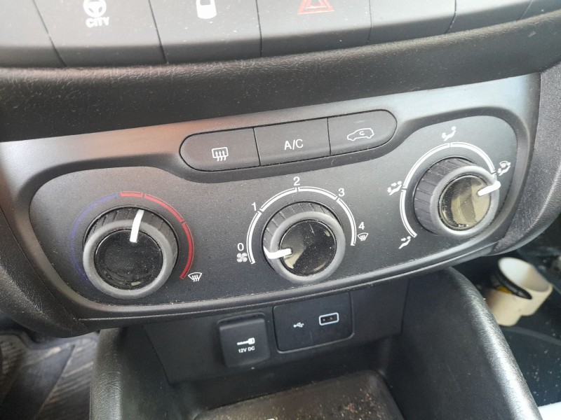 Recambio de mando calefaccion / aire acondicionado para fiat tipo hatchback (356_, 357_) 1.3 d (356hxh1a) referencia OEM IAM   