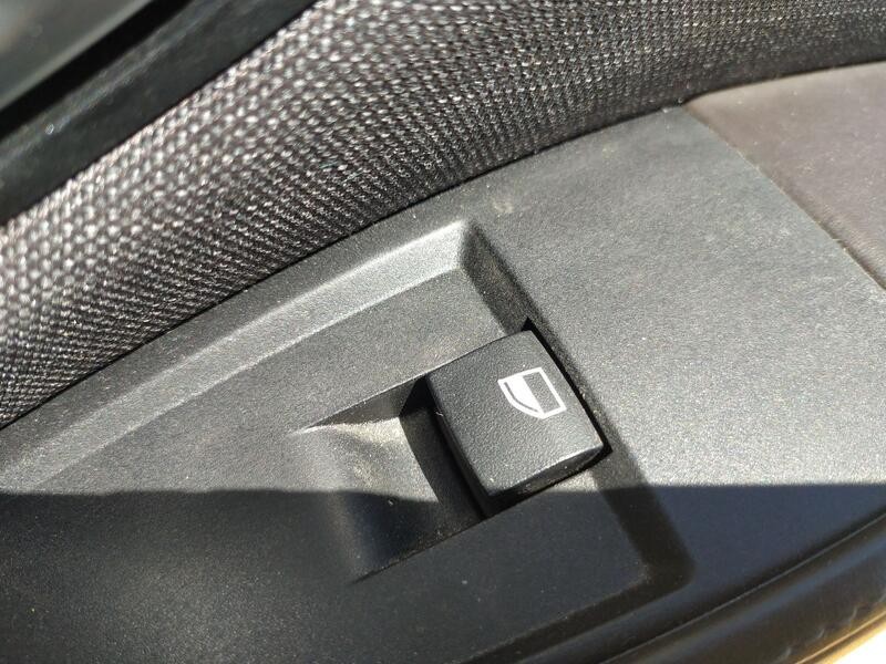 Recambio de mando elevalunas delantero derecho para bmw i3 (i01) electric referencia OEM IAM 61319208107  