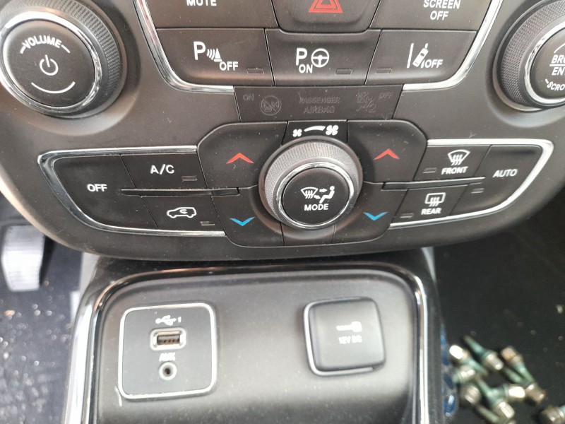 Recambio de mando climatizador para jeep compass (mp, m6, mv, m7) 1.4 multiair referencia OEM IAM   