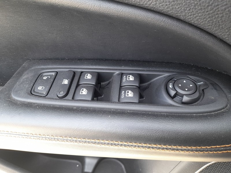 Recambio de mando elevalunas delantero izquierdo para jeep compass (mp, m6, mv, m7) 1.4 multiair referencia OEM IAM  C/MANDO RET