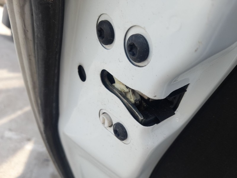 Recambio de cerradura puerta trasera izquierda para fiat tipo hatchback (356_, 357_) 1.3 d (356hxh1a) referencia OEM IAM   