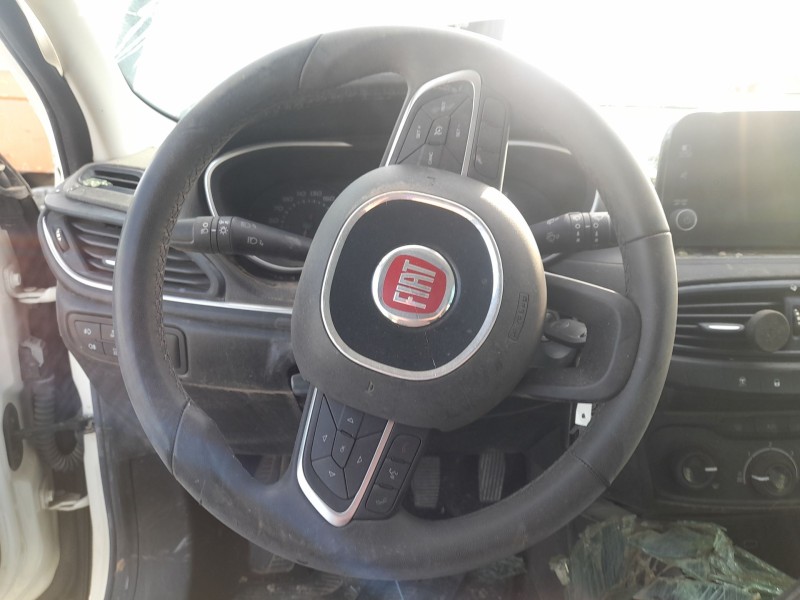 Recambio de volante para fiat tipo hatchback (356_, 357_) 1.3 d (356hxh1a) referencia OEM IAM   