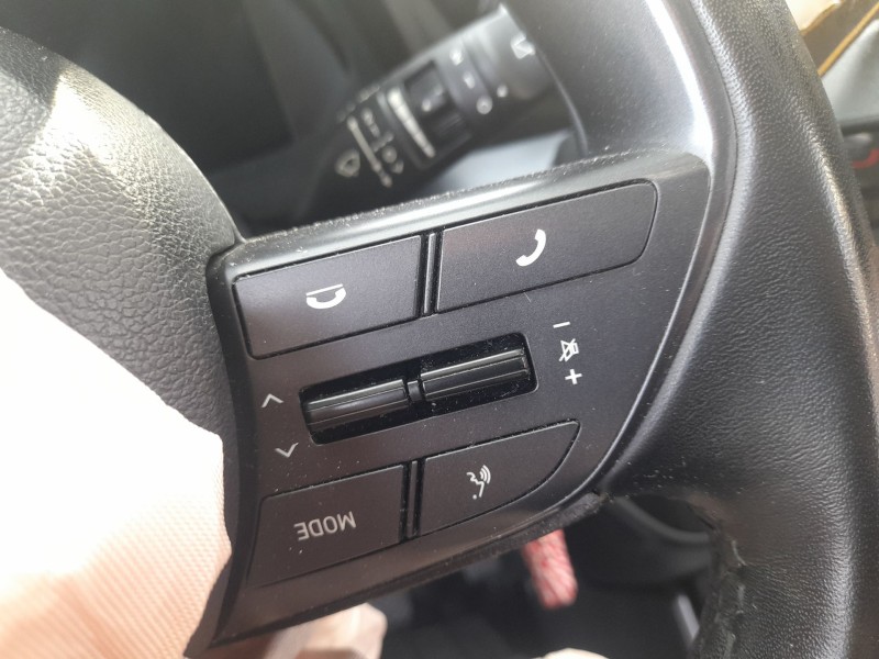 Recambio de volante para hyundai i20 iii (bc3, bi3) 1.0 t-gdi referencia OEM IAM   