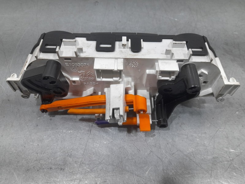 Recambio de mando calefaccion / aire acondicionado para citroën c3 iii (sx) 1.5 bluehdi 100 (sxyhyp, sxyhtu) referencia OEM IAM 