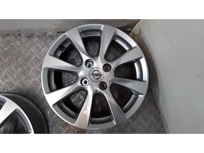 Recambio de juego llantas aluminio para opel corsa f (p2jo) 1.2 (68) referencia OEM IAM 6.5X16 4 TORN ET38 ROZADAS ALUMINIO