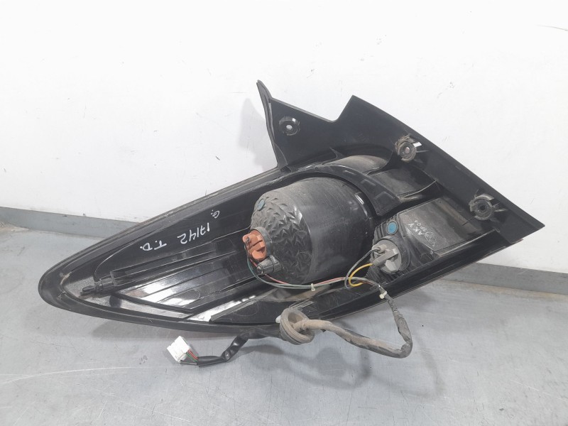 Recambio de piloto trasero derecho para chevrolet cruze (j300) 1.6 referencia OEM IAM 95365877  