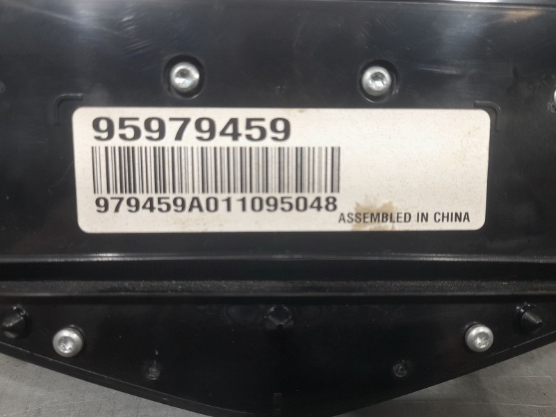 Recambio de mando radio para chevrolet cruze (j300) 1.6 referencia OEM IAM 95979459  