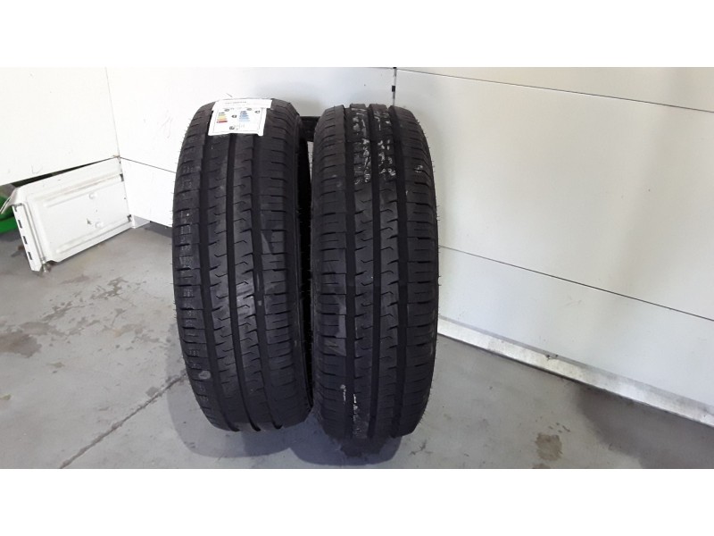 Recambio de neumatico pareja para neumaticos nuevos - referencia OEM IAM 1957015104R SAILUN 195/70/15/104R