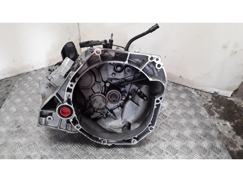 Recambio de caja cambios para dacia sandero stepway referencia OEM IAM JT4004 A337973 