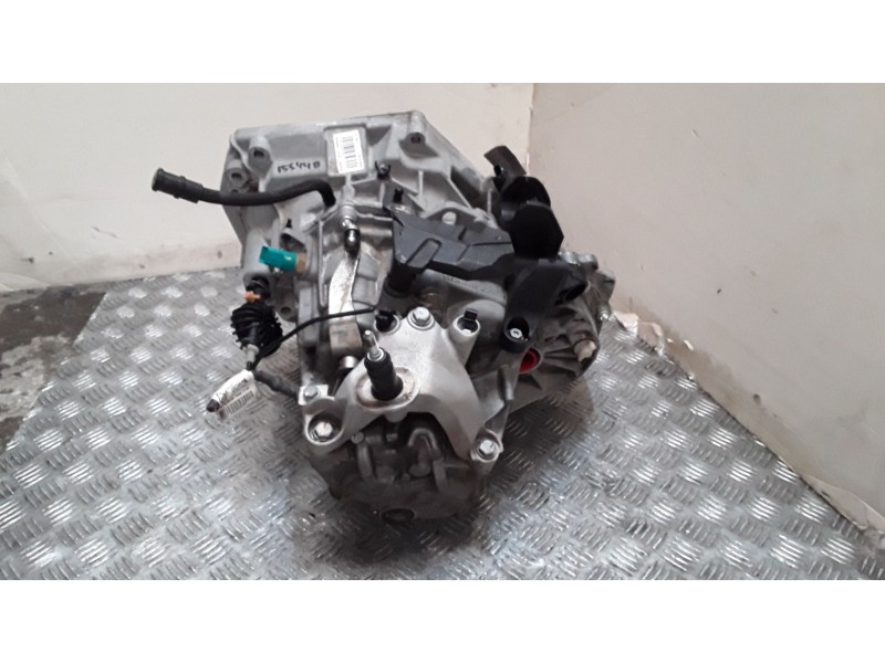 Recambio de caja cambios para dacia sandero stepway referencia OEM IAM JT4004 A337973 