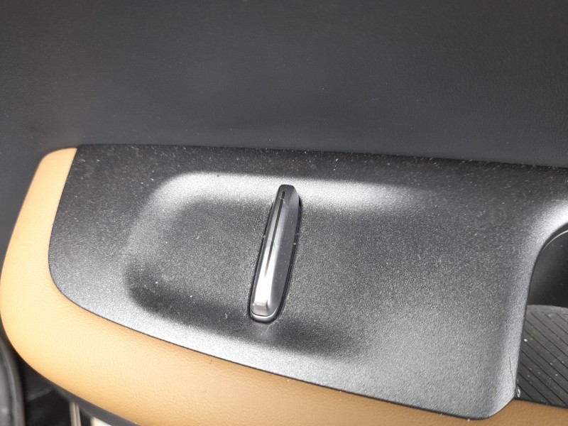 Recambio de mando elevalunas trasero derecho para jaecoo 7 phev 1.5 tgdi 255kw referencia OEM IAM   