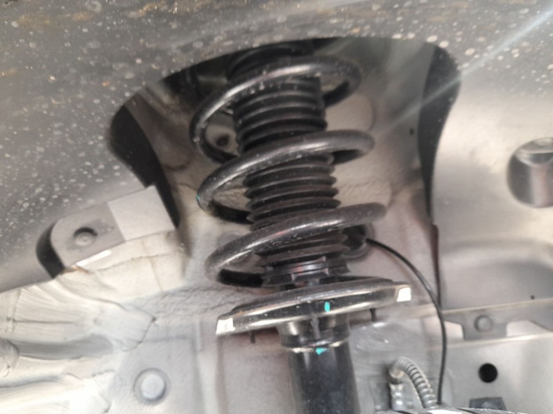 Recambio de amortiguador delantero derecho para jaecoo 7 phev 1.5 tgdi 255kw referencia OEM IAM   