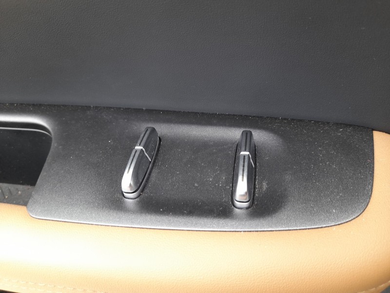 Recambio de mando elevalunas delantero izquierdo para jaecoo 7 phev 1.5 tgdi 255kw referencia OEM IAM   