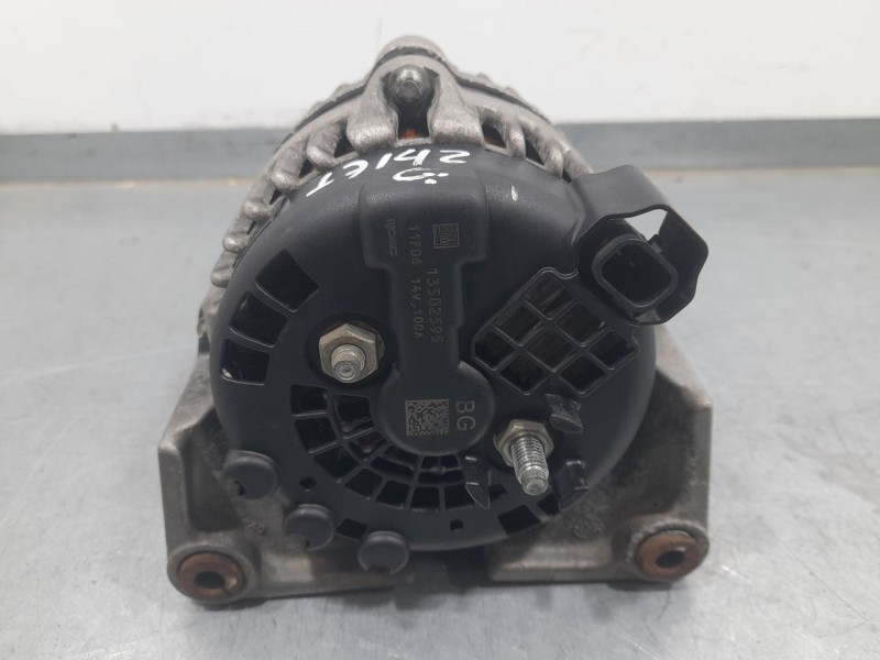 Recambio de alternador para chevrolet cruze (j300) 1.6 referencia OEM IAM 13502595  