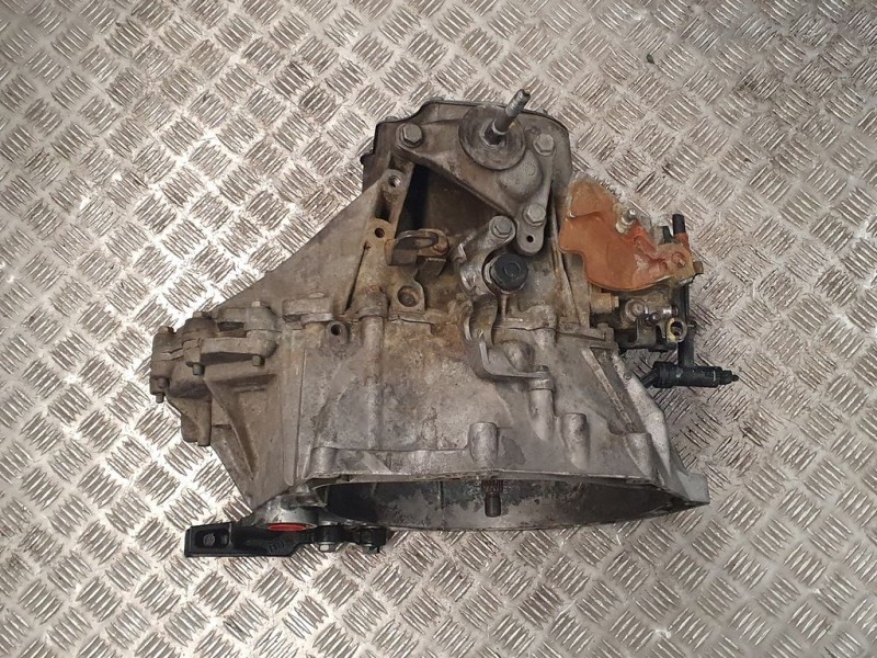 Recambio de caja cambios para peugeot 308 sw urban referencia OEM IAM 20EA01 0323595 6VELOCIDADES