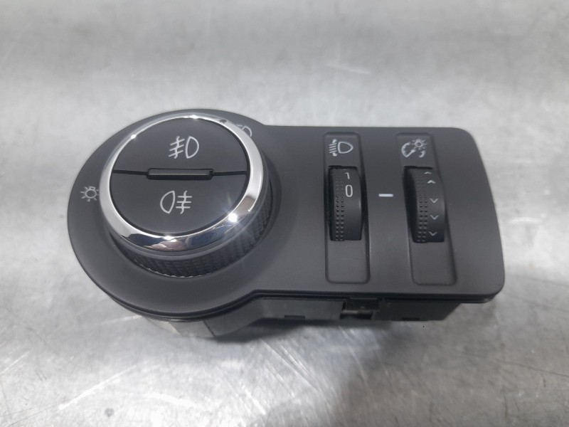 Recambio de mando luces para chevrolet cruze (j300) 1.6 referencia OEM IAM 13301749  