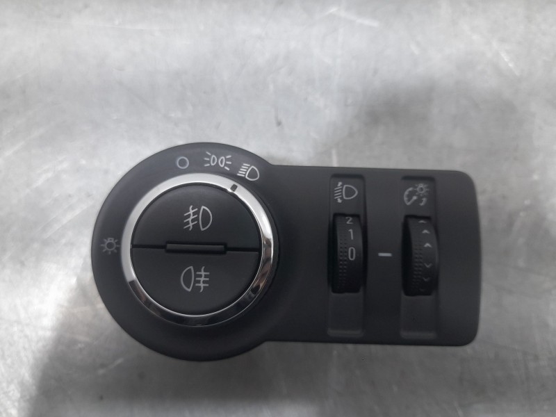 Recambio de mando luces para chevrolet cruze (j300) 1.6 referencia OEM IAM 13301749  