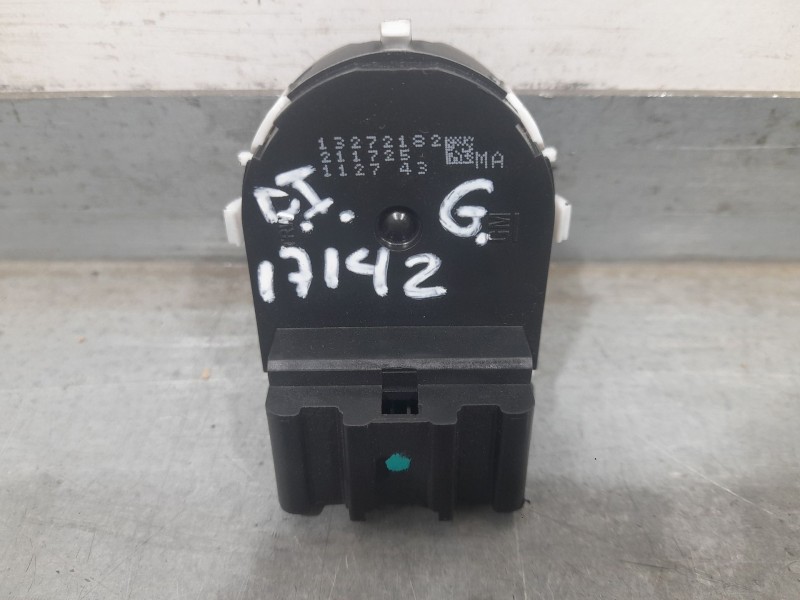 Recambio de mando retrovisor para chevrolet cruze (j300) 1.6 referencia OEM IAM 13272182  