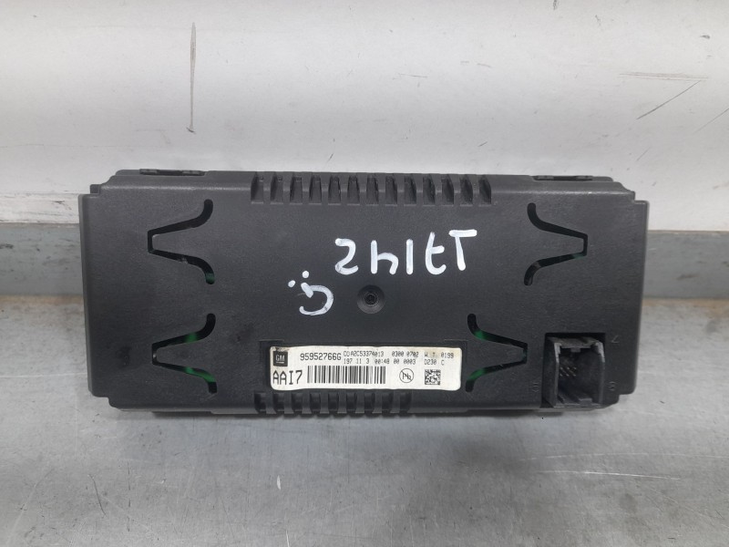 Recambio de pantalla multifuncion para chevrolet cruze (j300) 1.6 referencia OEM IAM 959527696G  