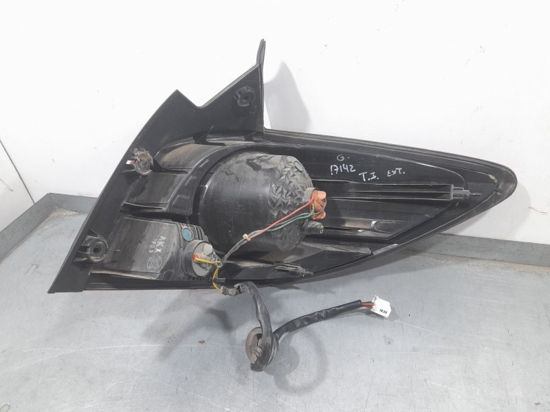 Recambio de piloto trasero izquierdo para chevrolet cruze (j300) 1.6 referencia OEM IAM 95365876  