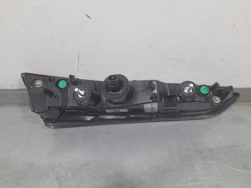 Recambio de piloto trasero derecho interior para renault captur ii (hf_) tce 140 (hfn0) referencia OEM IAM 265501234R 0208359990