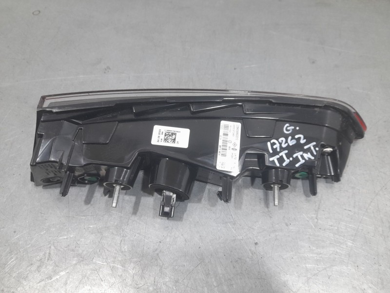 Recambio de piloto trasero izquierdo interior para renault captur ii (hf_) tce 140 (hfn0) referencia OEM IAM 265553734R  