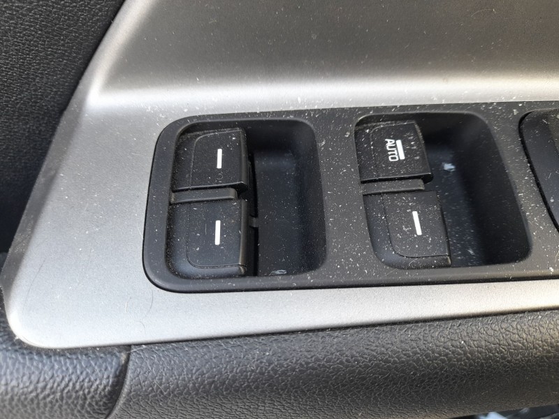 Recambio de mando elevalunas delantero izquierdo para kia niro (de) 1.6 gdi hybrid referencia OEM IAM  C/MANDO RETROVISOR 