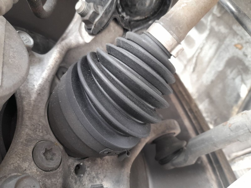 Recambio de transmision delantera derecha para kia niro (de) 1.6 gdi hybrid referencia OEM IAM   