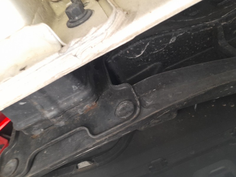 Recambio de refuerzo paragolpes trasero para kia niro (de) 1.6 gdi hybrid referencia OEM IAM   