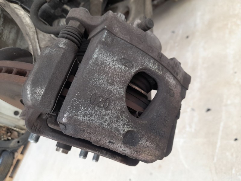 Recambio de pinza freno delantera derecha para kia niro (de) 1.6 gdi hybrid referencia OEM IAM   