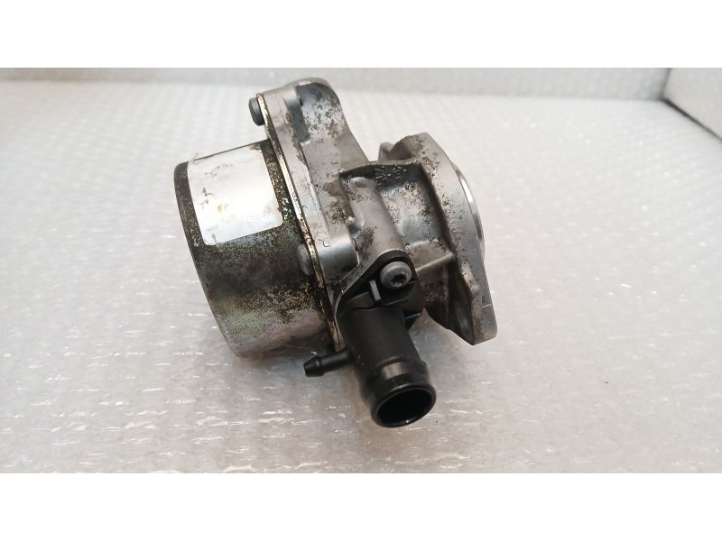 Recambio de depresor freno / bomba vacio para dacia sandero laureate referencia OEM IAM 146505272R  PIERBURG