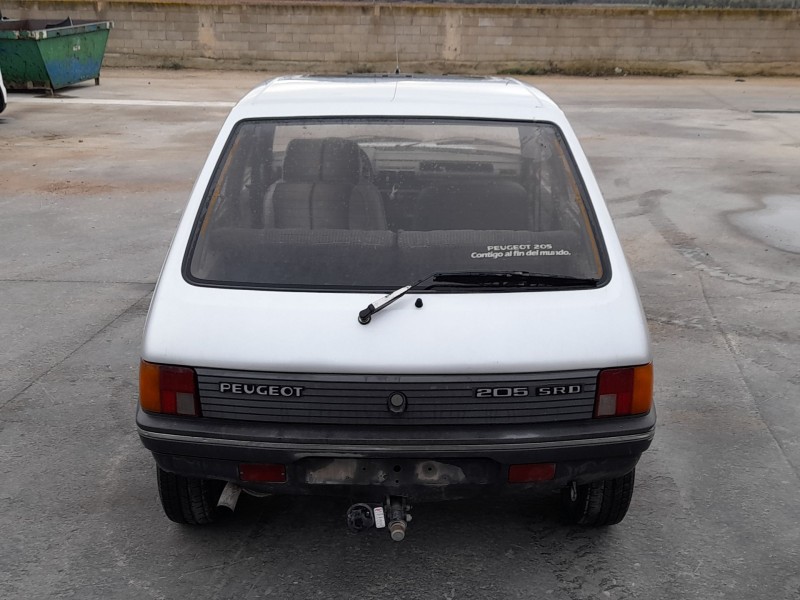 peugeot 205 i (741a/c) del año 1986