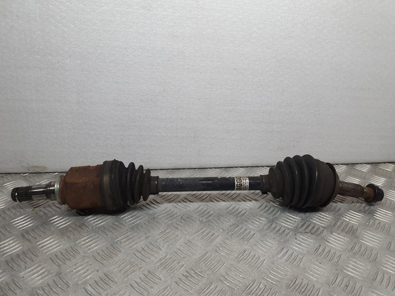 Recambio de transmision delantera izquierda para toyota yaris active referencia OEM IAM 825013059501 434200D180 