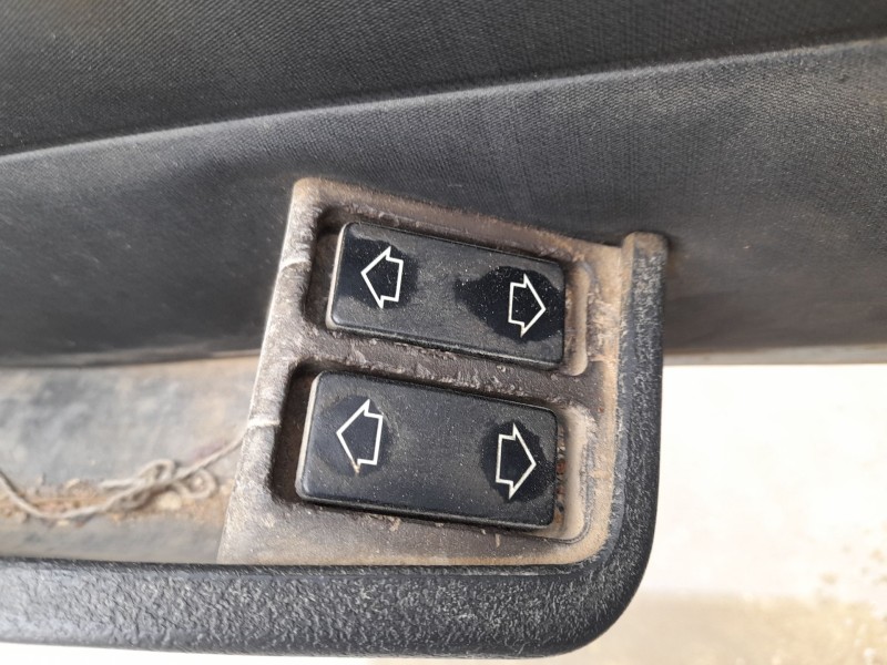 Recambio de mando elevalunas delantero izquierdo para peugeot 205 i (741a/c) 1.7 diesel referencia OEM IAM   