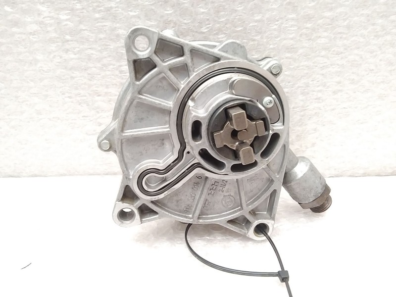 Recambio de depresor freno / bomba vacio para ssangyong kyron 2.7 turbodiesel cat (euro 4) referencia OEM IAM 0100300030 A665230