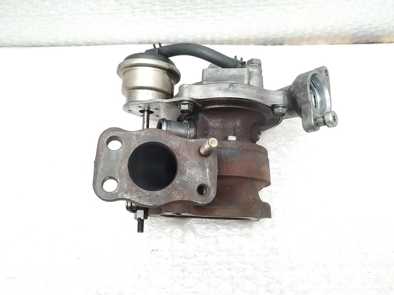 Recambio de turbocompresor para ford fiesta (cb1) 1.4 tdci cat referencia OEM IAM KP35487599 FC5050233157 KKK