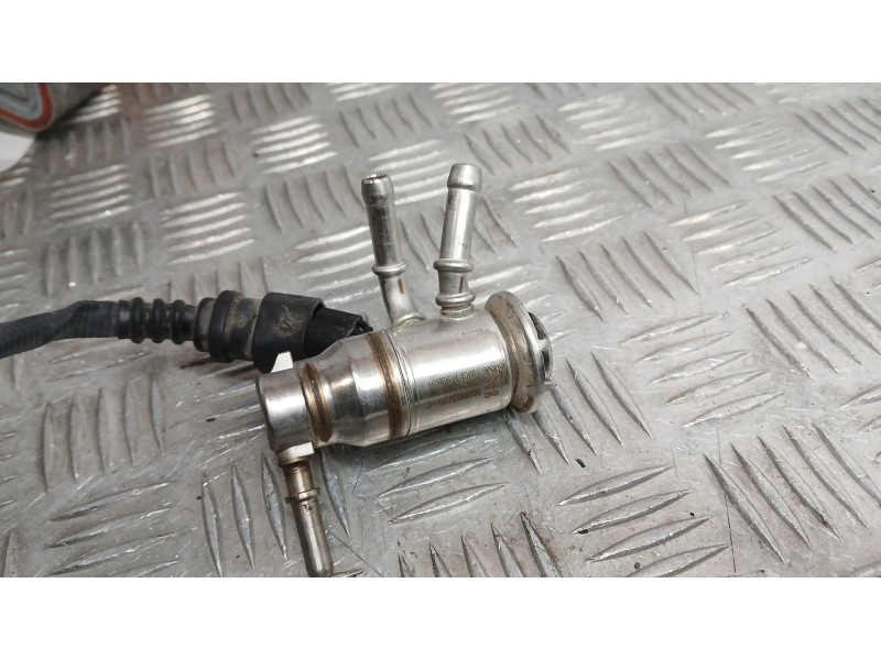 Recambio de inyector adblue para renault express furgoneta/monovolumen 1.5 blue dci 95 (f6ab) referencia OEM IAM   