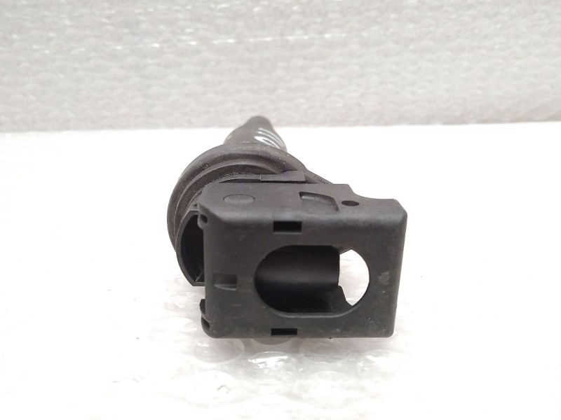 Recambio de bobina encendido para peugeot 207 urban referencia OEM IAM V7594937 0221504470 BOSCH