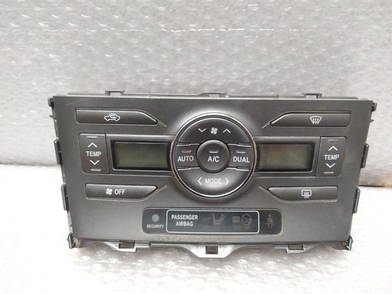 Recambio de mando climatizador para toyota auris luna referencia OEM IAM 5590002220B 7C2661100B79B 