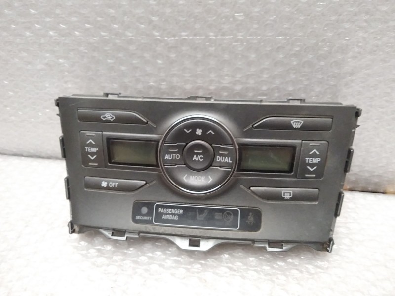 Recambio de mando climatizador para toyota auris luna referencia OEM IAM 5590002220B 7C2661100B79B 