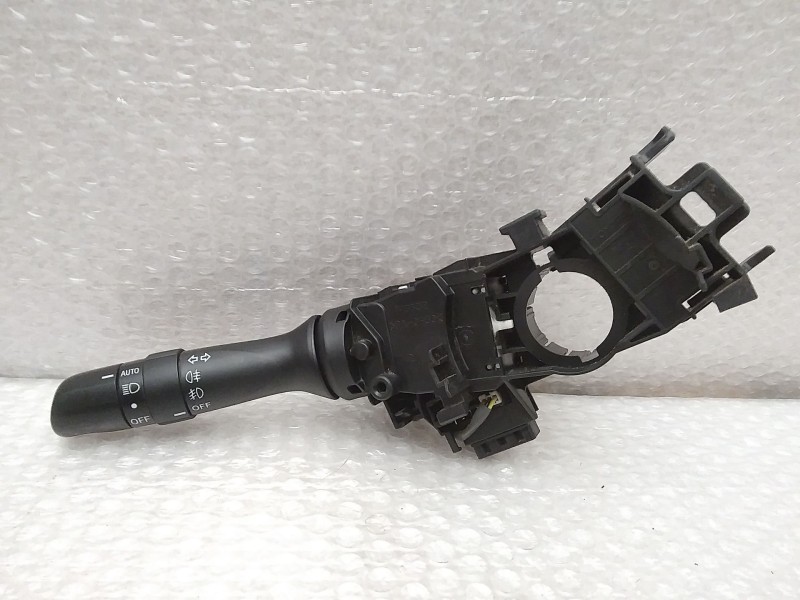 Recambio de mando luces para toyota auris luna referencia OEM IAM 02330 17F249 G28