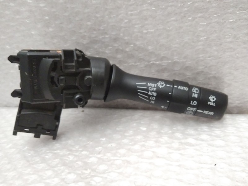 Recambio de mando limpia para toyota auris luna referencia OEM IAM 02420 17F244 G31