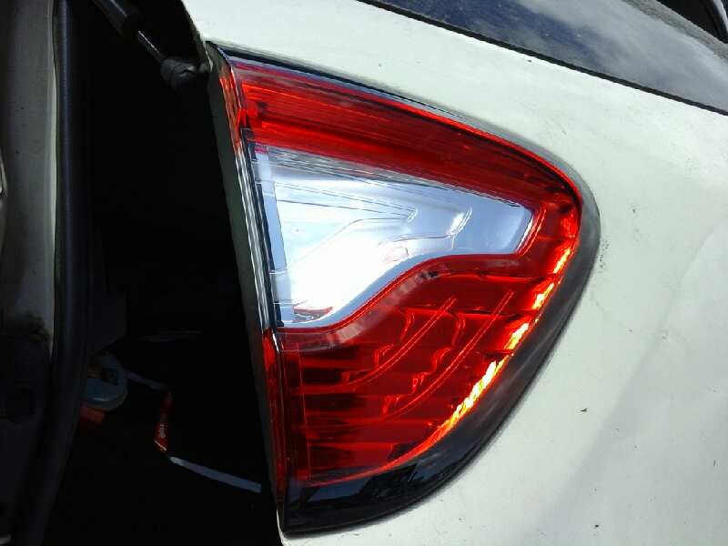 Recambio de piloto trasero izquierdo para renault captur intens referencia OEM IAM 0286404165  INTERIOR