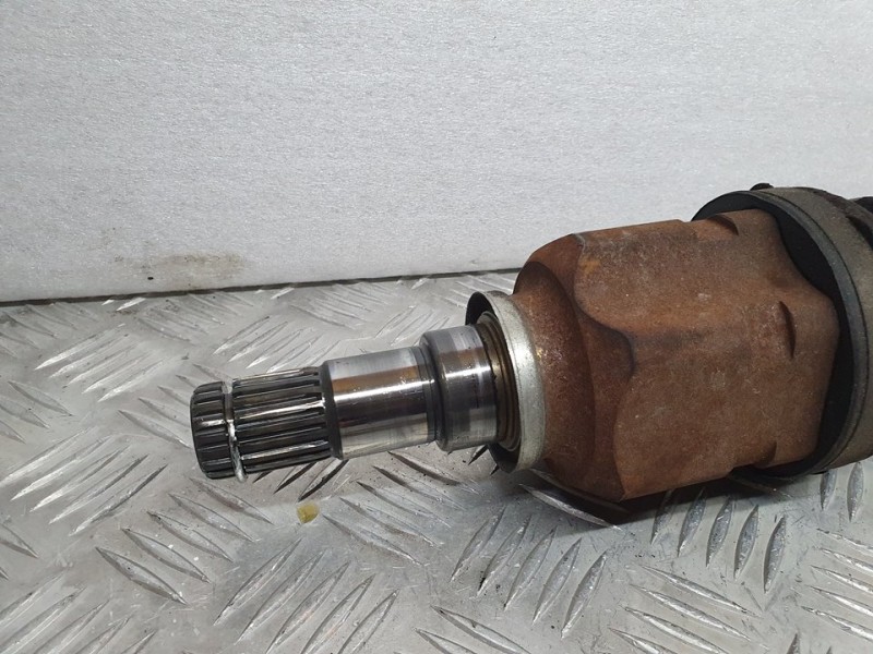 Recambio de transmision delantera izquierda para toyota yaris active referencia OEM IAM 825013059501 434200D180 