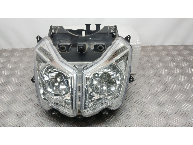 Recambio de faro derecho para sym jet jet 4 50 referencia OEM IAM   